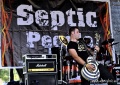 051_septic-people